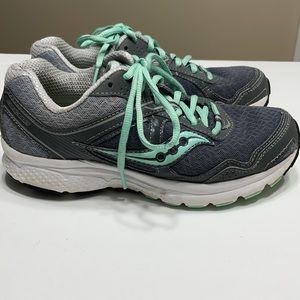 Ladies Saucony Cohesion 10